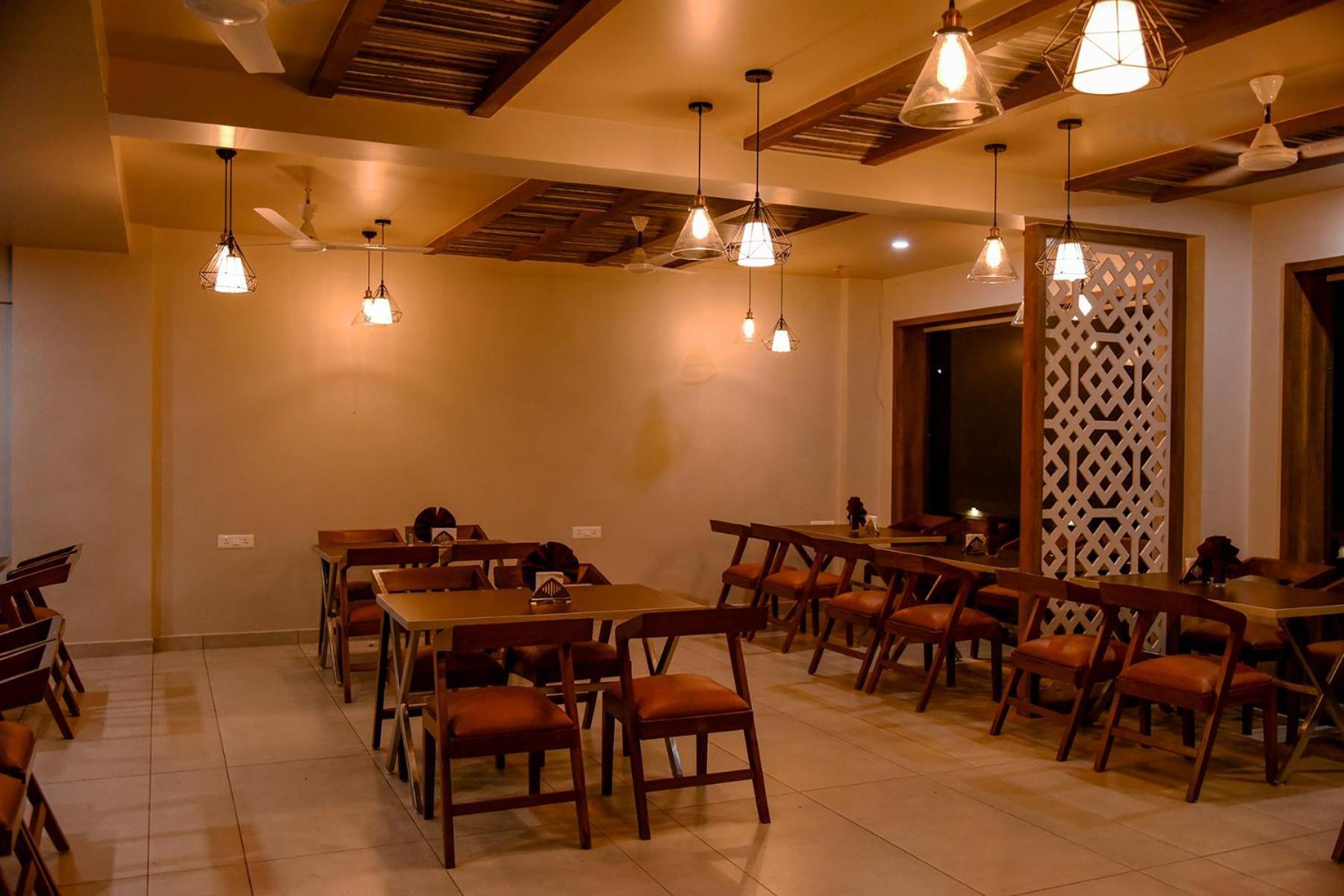 Hotel Shahi Executive Malkapur  Exterior foto